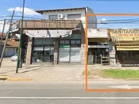 VIVIENDA CON DEPOSITO ATRAS