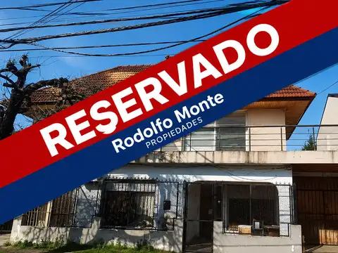 Casa PH de Tres Ambientes con Patio Terraza en Planta Alta en Alquiler