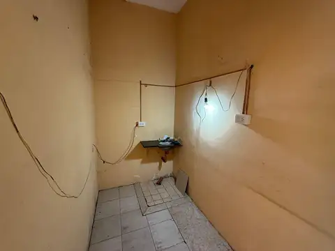 Moreno entre Mitre y San Luis