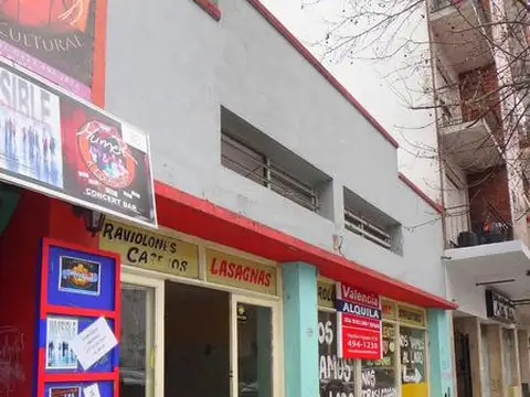 Moreno entre Mitre y San Luis