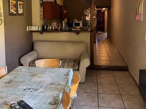 Casa 7 ambientes con 6 baños