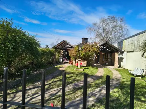 Casa en Venta con 1 cochera