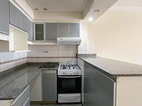 Departamento en Alquiler en Floresta, $ 550.000