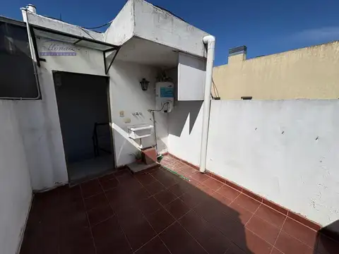 Depto Tipo Casa en Alquiler de 2 ambientes