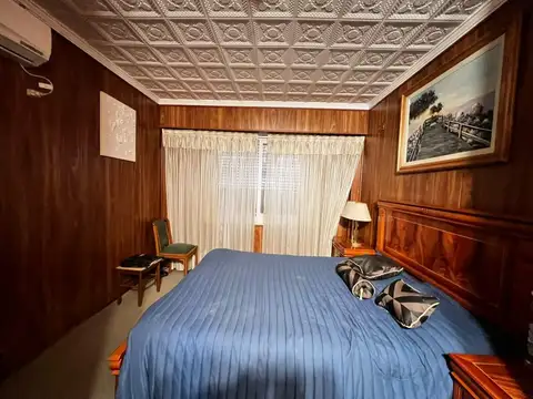 Casa de 3 ambientes con escritorio y garage en venta en Olivos