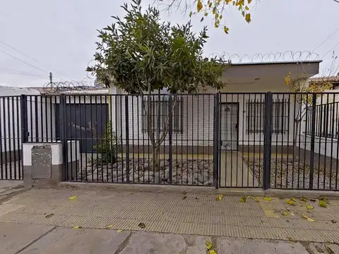 CASA EN VENTA DOS DORMITORIOS MAIPU MENDOZA