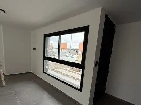 Depto Tipo Casa en Venta en Prados De Manantiales, USD 180.000