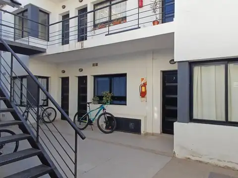 Carlos Pellegrini al 100
