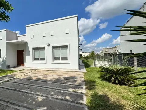Casa en Venta y/o Alquiler, Barrio Haras Santa Maria, Loma Verde, Escobar