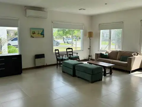 Casa en Venta y/o Alquiler amueblado, Barrio Haras Santa Maria, Loma Verde, Escobar