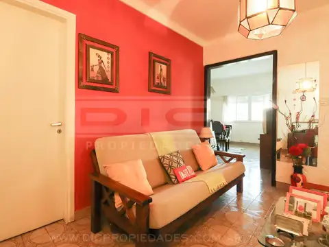 Casa 4 ambientes con 1 baño