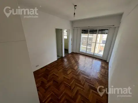 Monoambiente al Frente en Av. Córdoba al 2067