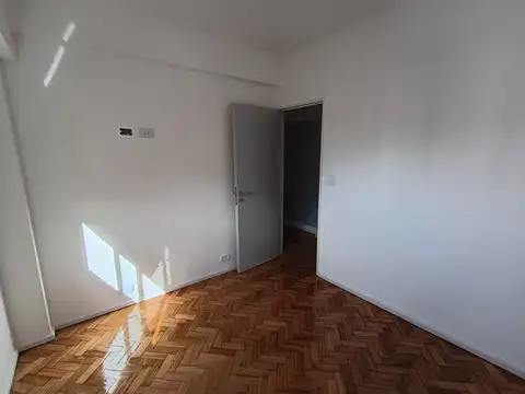 Blanco Encalada 4700, Piso 8