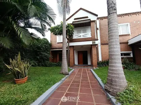 CF1386 - CASA APTA CRÉDITO HIPOTECARIO - 3 DORMITORIOS - AV. TACUARÍ Y LAVALLE