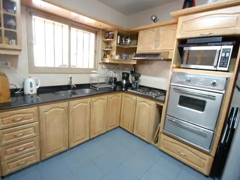 Depto Tipo Casa en Venta de 4 ambientes