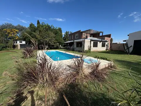 Casa En Venta En La Lonja, Pilar, G.b.a. Zona Norte