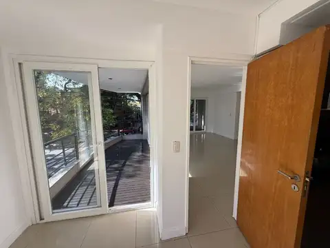 Departamento en Alquiler en Acassuso, $ 2.450.000