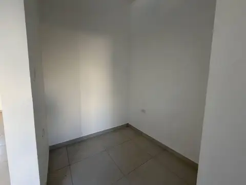 Casa 2 ambientes con 1 baño