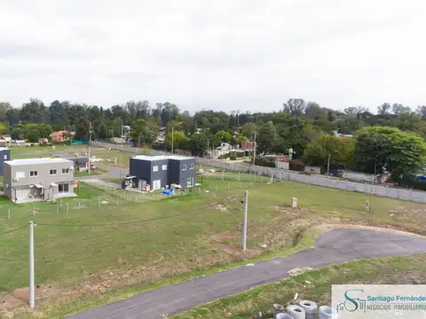 LAS CASUARINAS General Viamonte 8, Del Viso, Provincia de Buenos Aires, 100