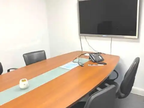 Oficina en Venta con 6 cocheras