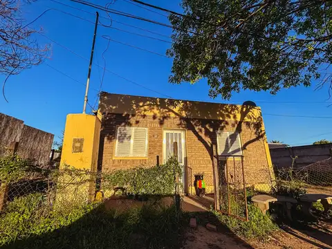 Propiedad de 2 habitaciones + patio en Lehmann - Apta crédito