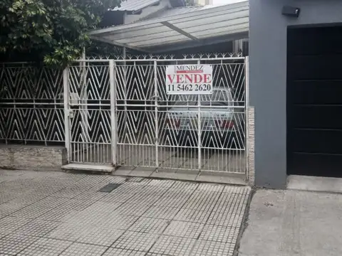CASA EN MONTE CASTRO