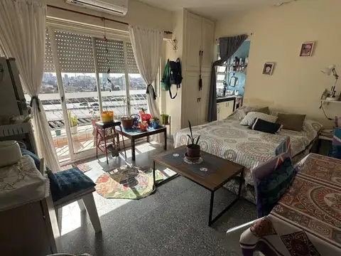 Departamento Monoambiente con balcon en Villa Luro
