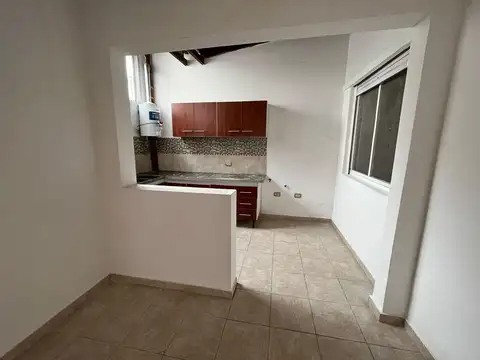 Depto Tipo Casa en Venta al Este
