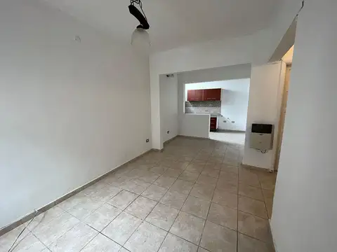 Depto Tipo Casa 3 ambientes con 1 baño