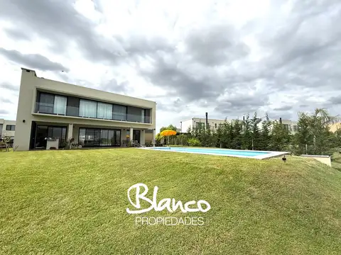 Casa  en Venta en San Sebastian, Escobar, G.B.A. Zona Norte