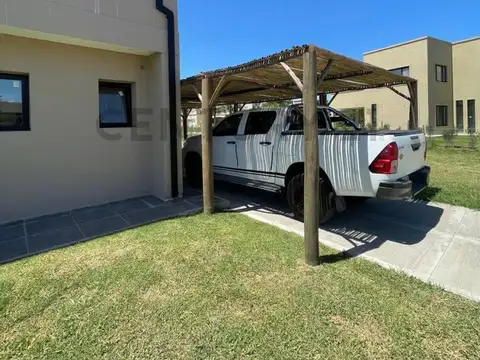 Casa en Venta en La Martona, USD 283.000