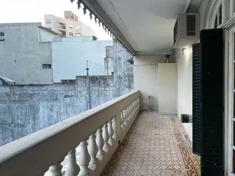 Depto Tipo Casa en Venta de 6 ambientes
