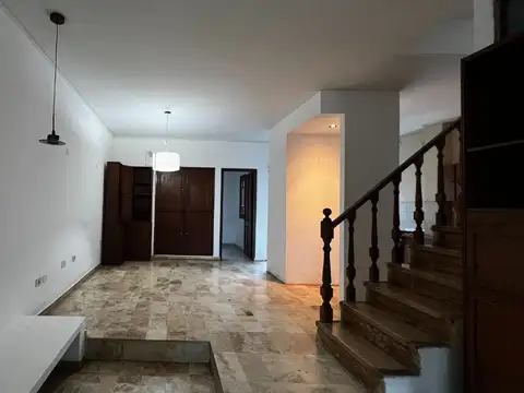 Depto Tipo Casa en Venta de 4 dormitorios