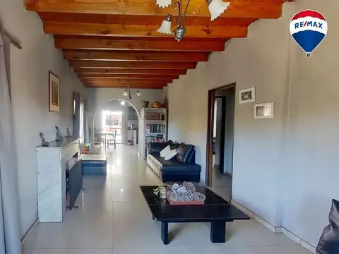 CASA 3 AMBIENTES COCHERA PILETA TEMPERLEY