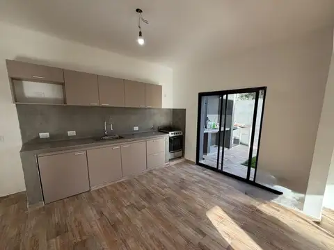 Casa en Venta en Castelar Norte, USD 140.000