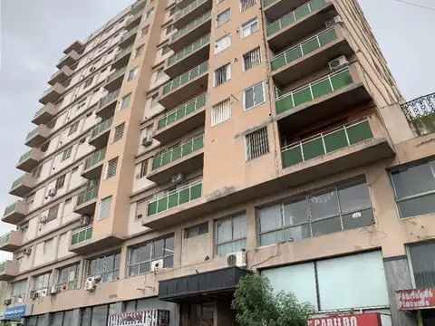Las Heras 100