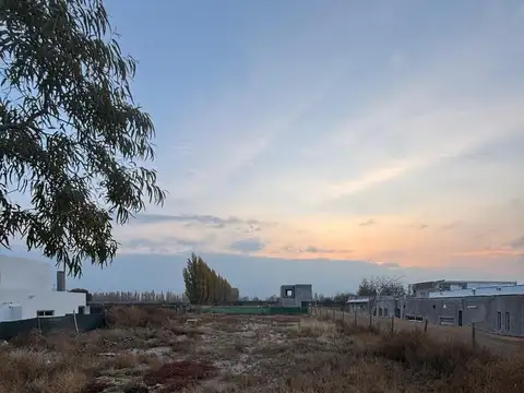 Terreno en Barrio el Envero  "Casa de Campo"