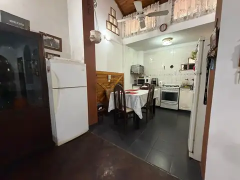 Depto Tipo Casa en Venta 52 años