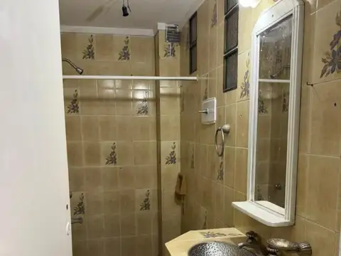 Depto Tipo Casa en Alquiler en Morón, $ 450.000