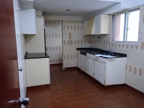 Depto 4 ambientes en alquiler