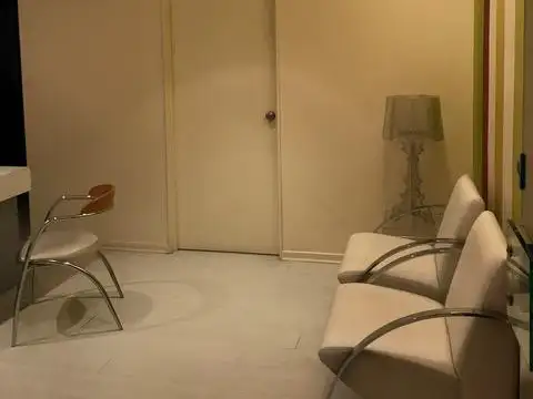 Oficina en Alquiler 60 años