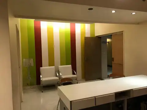 Oficina en Alquiler en Recoleta, $ 900.000