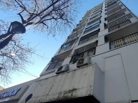 Yerbal 2400 Monoambiente Balcón Contrafrente ALQUILER Flores