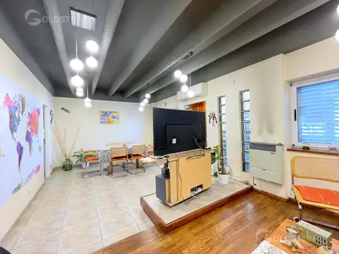 Depto Tipo Casa en Venta con 2 cocheras