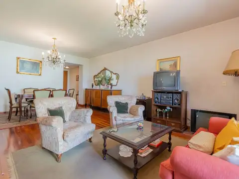 Departamento 4 ambientes con 3 baños