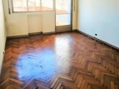 Departamento en Alquiler 80 años
