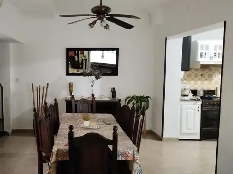 Venta Casa de 5 ambientes -Wilde