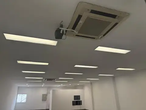 Local - Alquiler - Argentina, La Matanza - AV LURO 5668