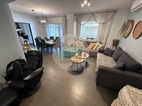 Casa 3 ambientes con 2 baños