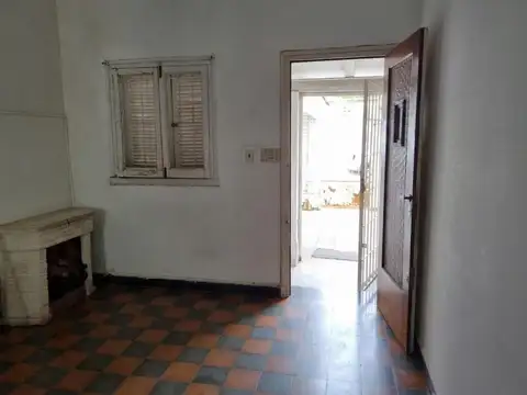 Casa 4 ambientes con 1 baño